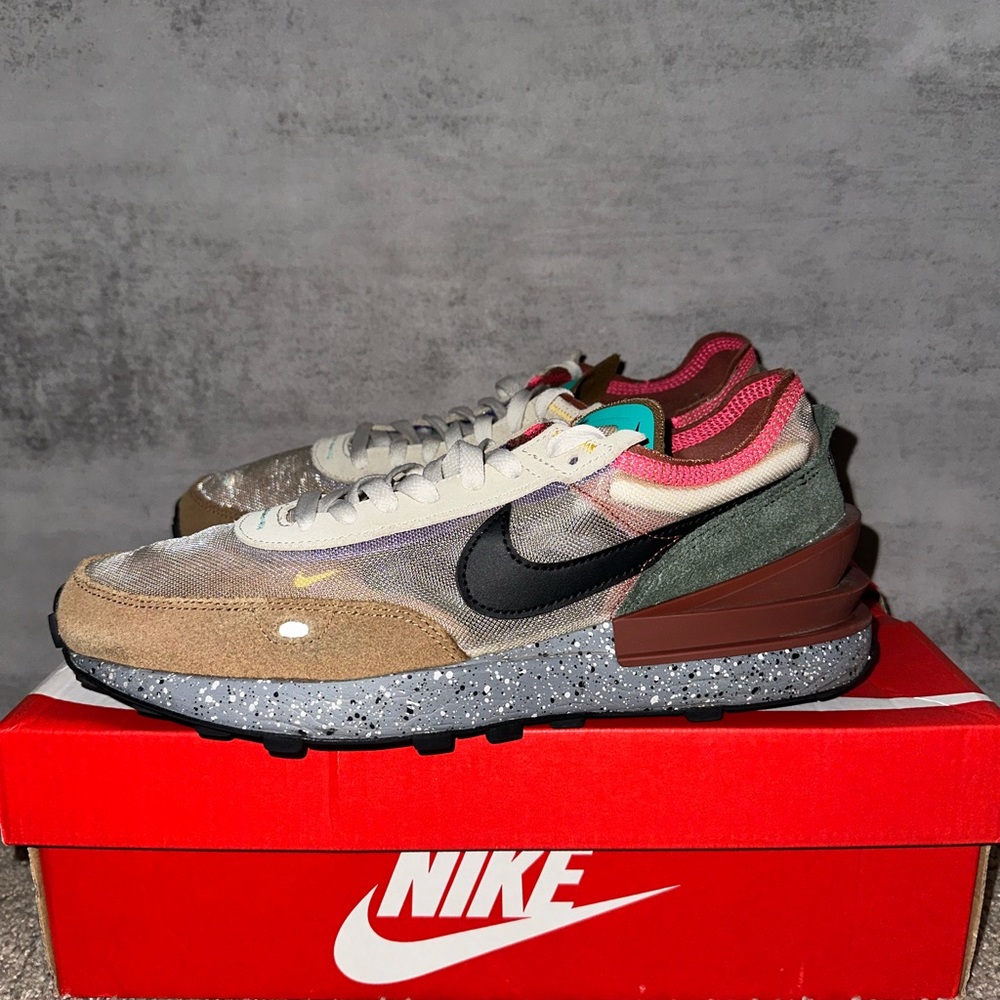 Nike Waffle One Sz 9